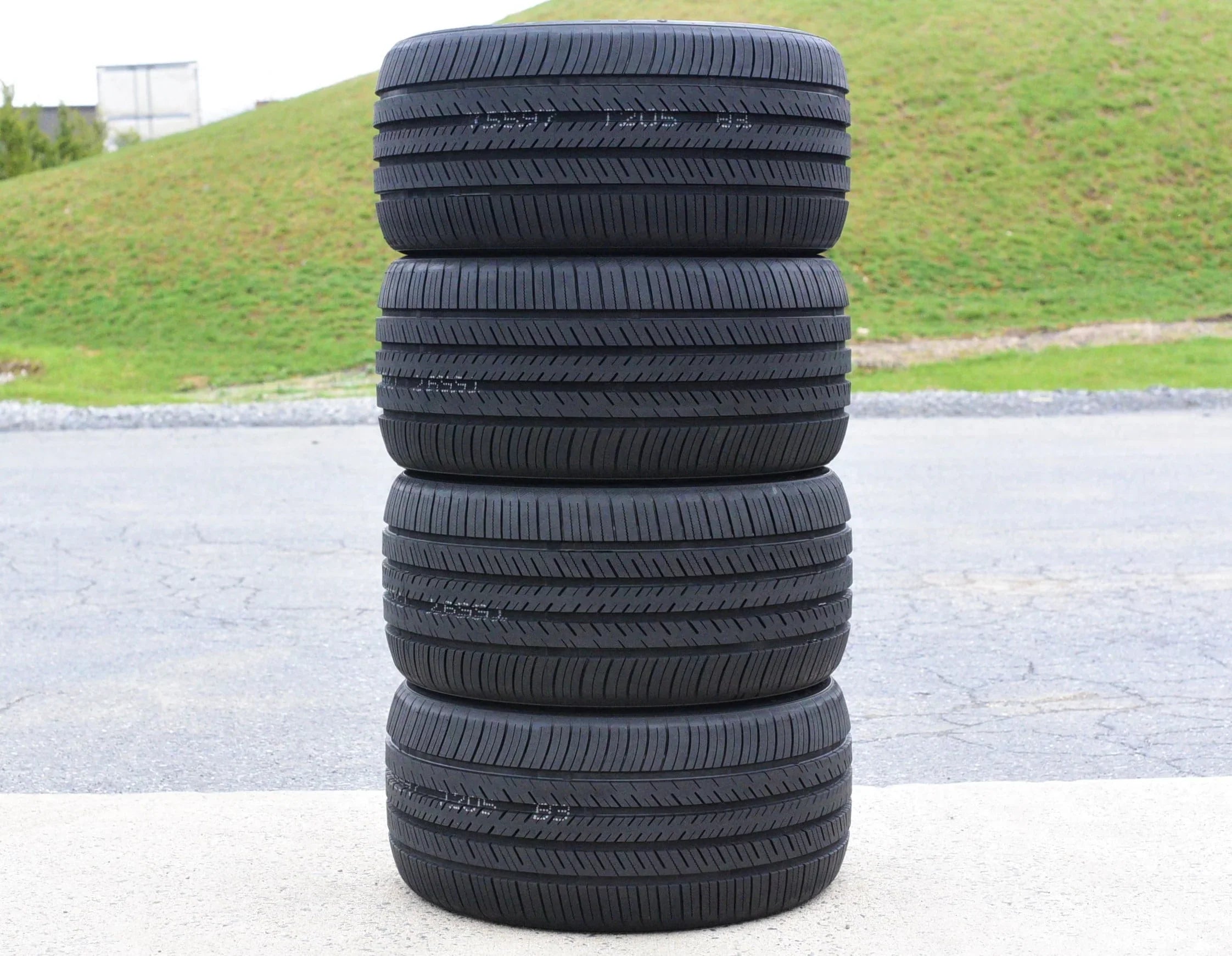 Opony, zestaw 4 (4) 235/30R20 88W XL A/s wydajność