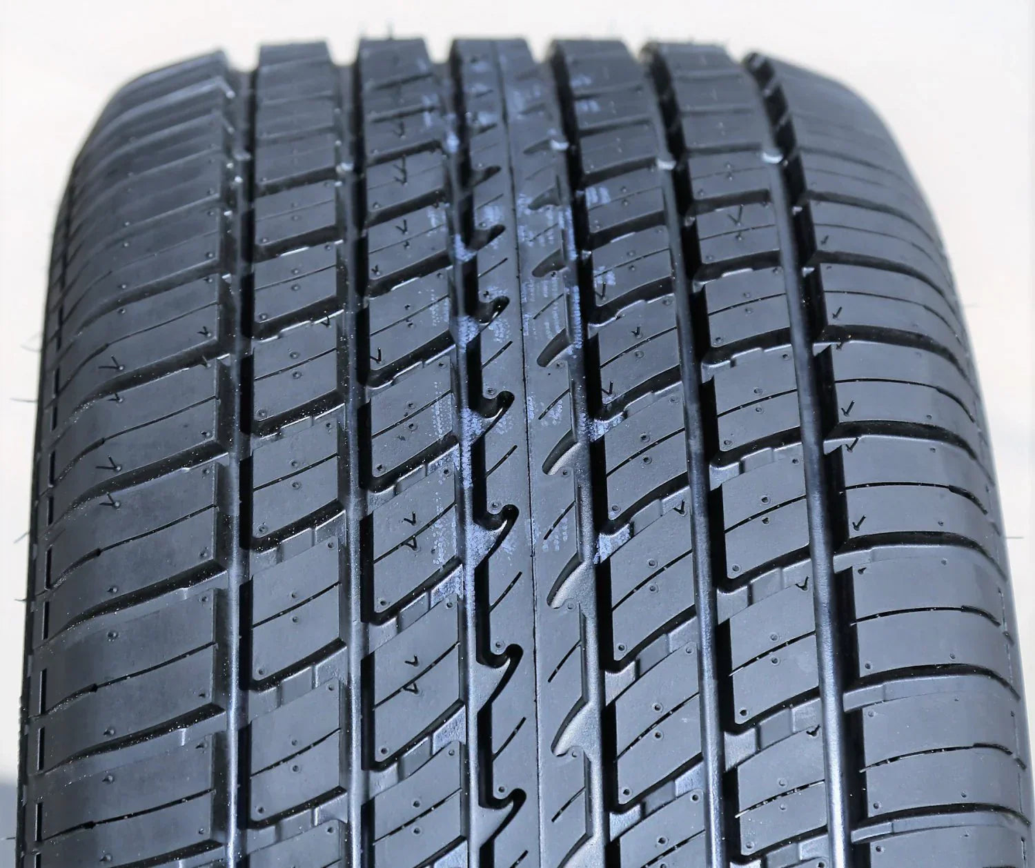 1787482893_u1BwkNzv Opona, Radial, G/t 295/50R15 105S A/s wszystko Season