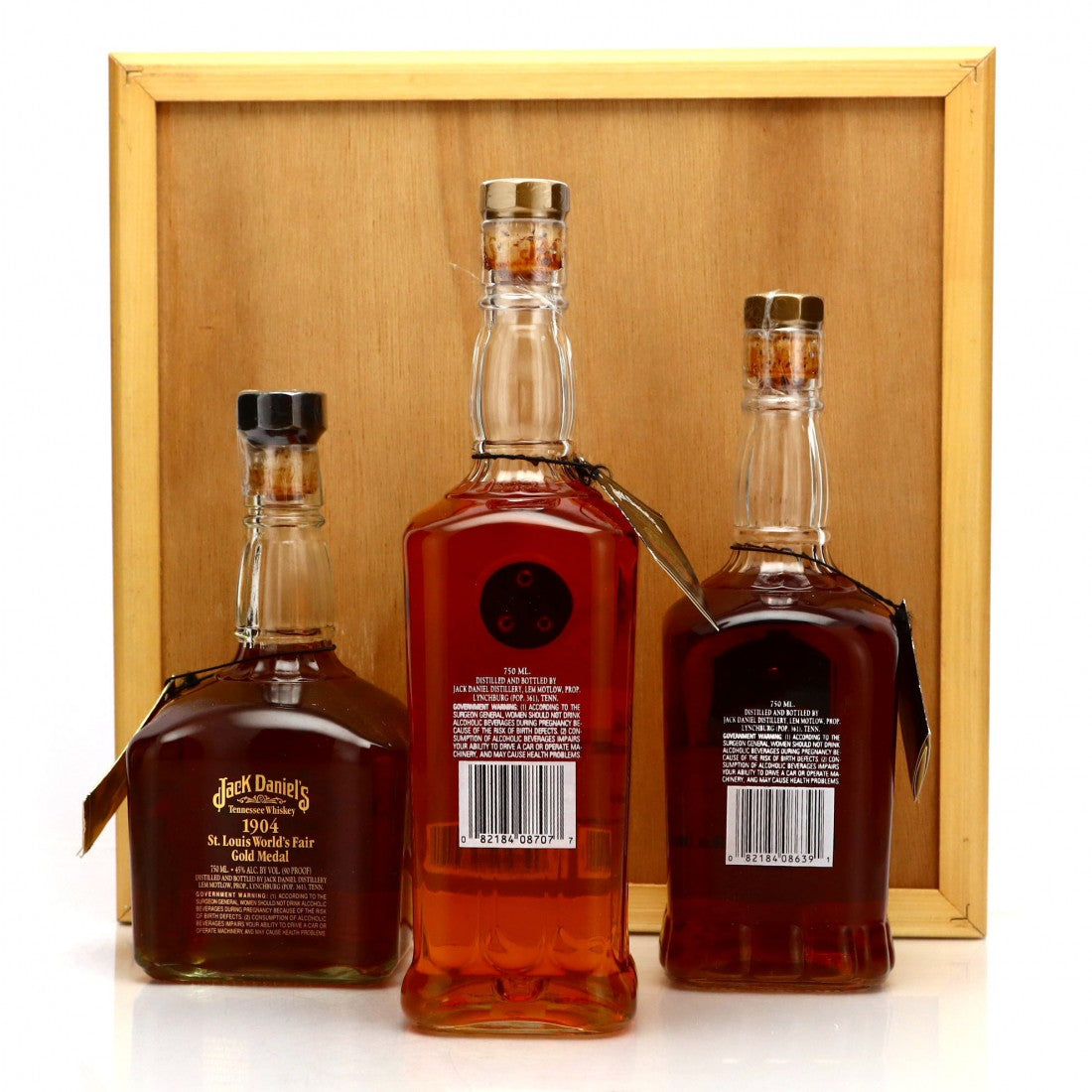 1787497188_qhvgFu7D Whiskey, złoty Medal Three-bottle, Collectors seria