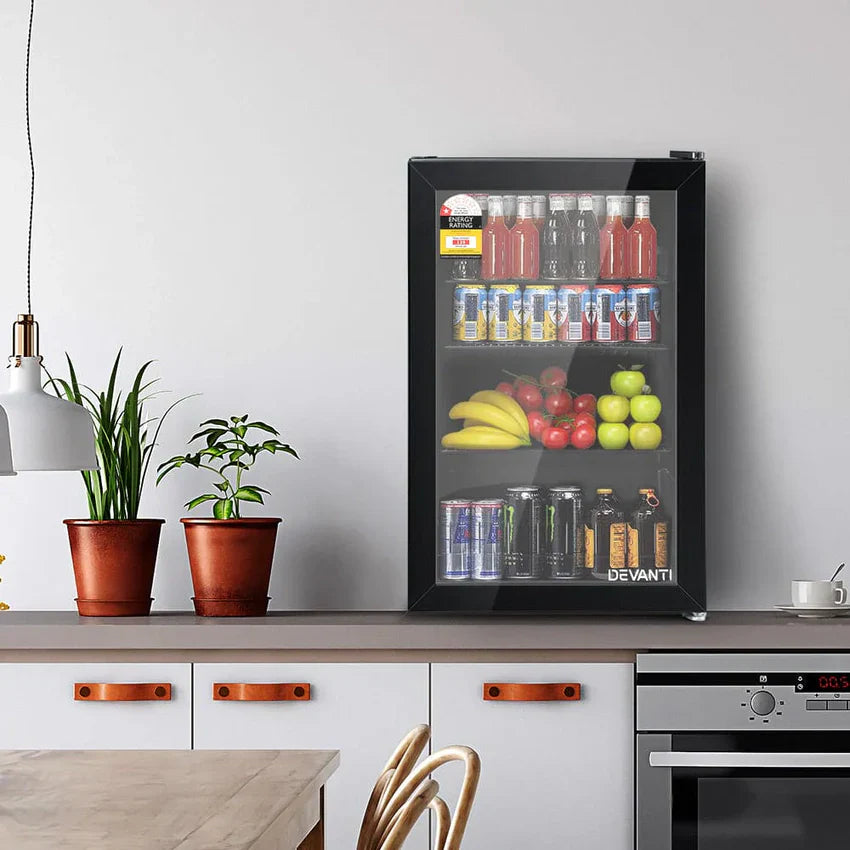 Fridge, 70L Bar, szklo drzwi W/światło czarny