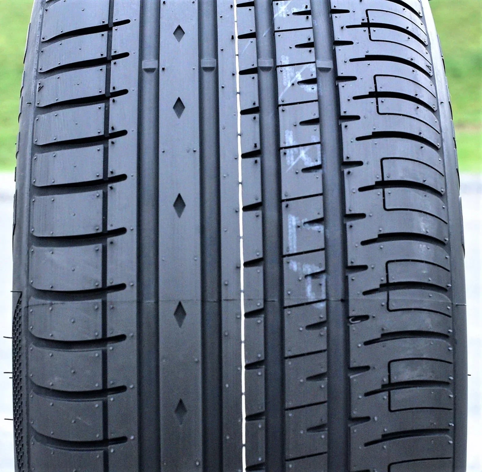 1787752952_sxn4f0wN Tires - A Set of Four (Four) 245/40R20 ZR 99Y XL A/S Performance, Are Available for 2014-16 Impala LTZ - 2017-18 Impala LT