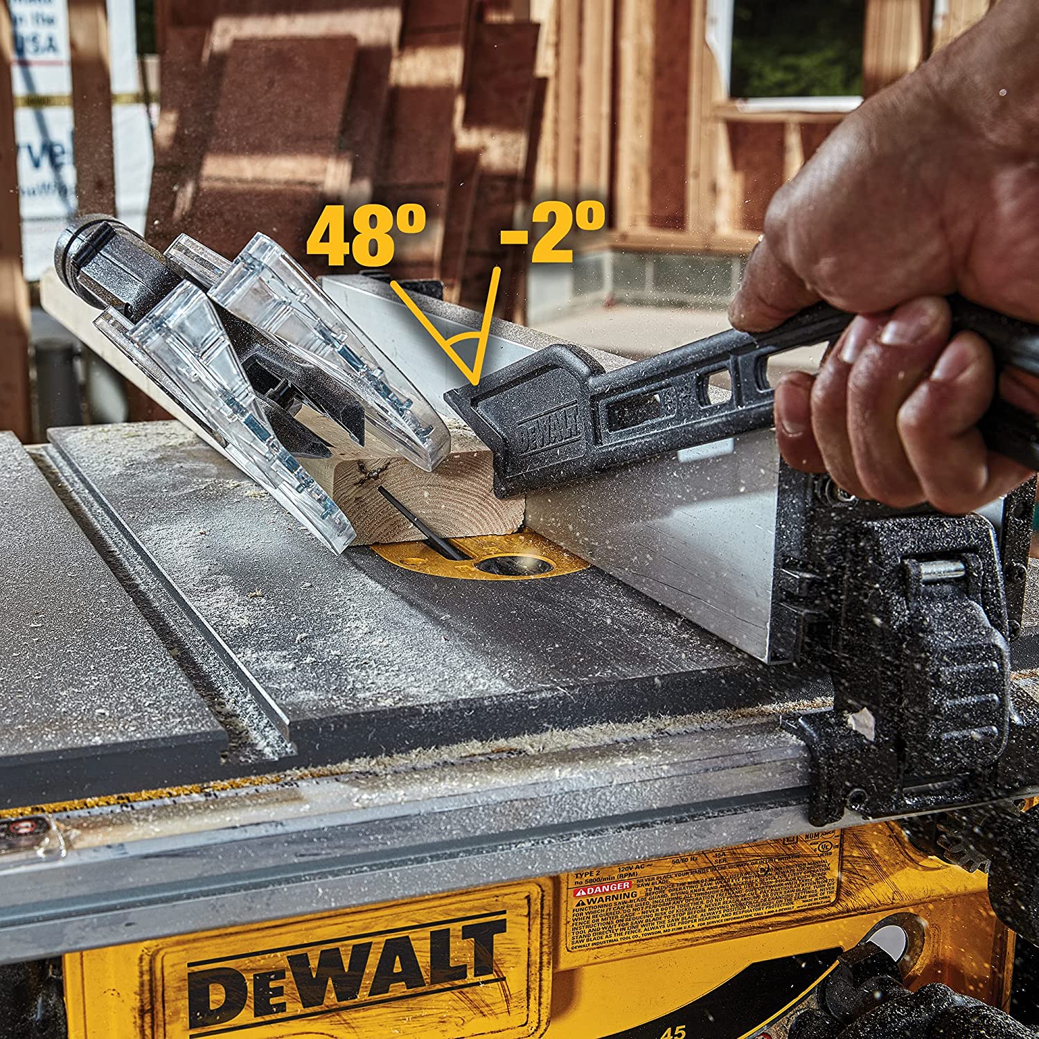 Pila stolowa do Jobsite, kompaktowy, 8-1/4-cali (DWE7485)